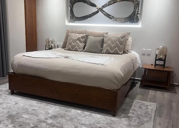 Luxurious In Plaza Del Angel Apartamento