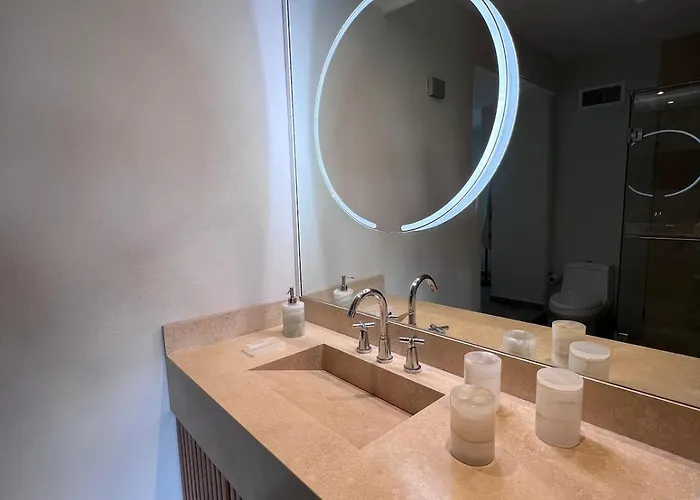 Luxurious In Plaza Del Angel Apartamento