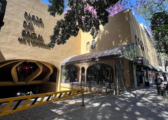 Luxurious In Plaza Del Angel *